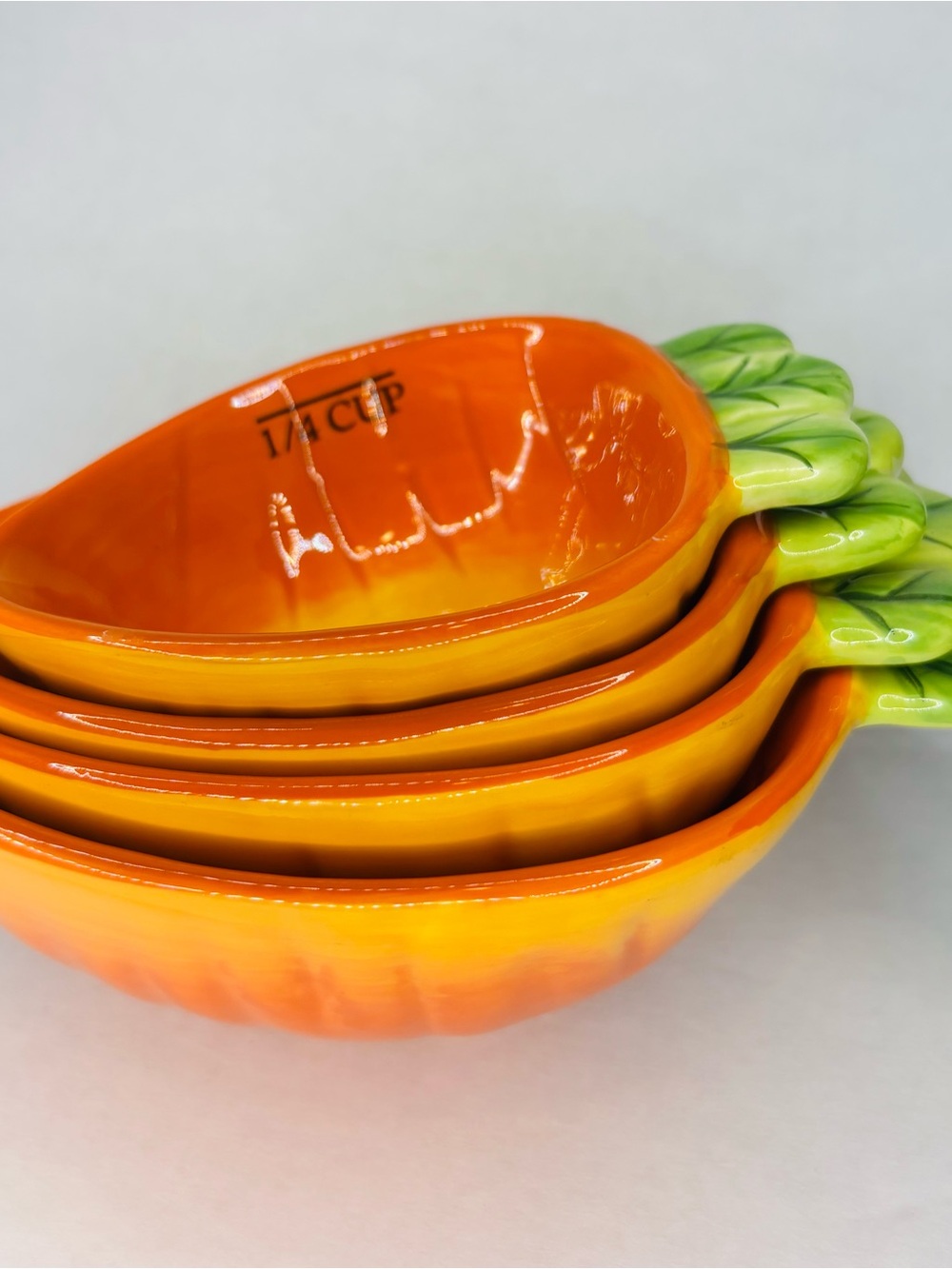 Ceramic Carrot-Shaped Measuring Cups